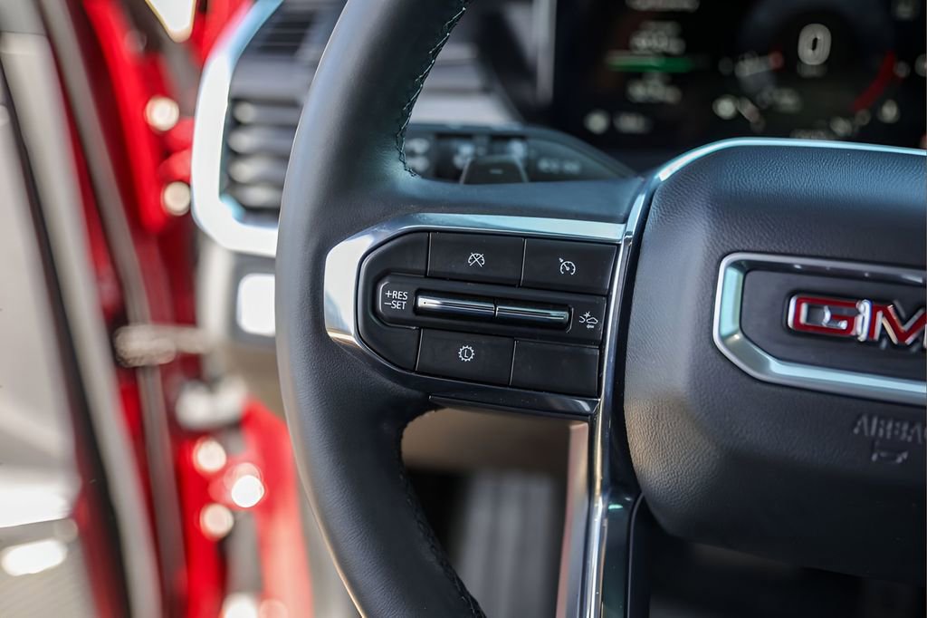 Used 2024 GMC Acadia Elevation w/ Luxury Package image 14