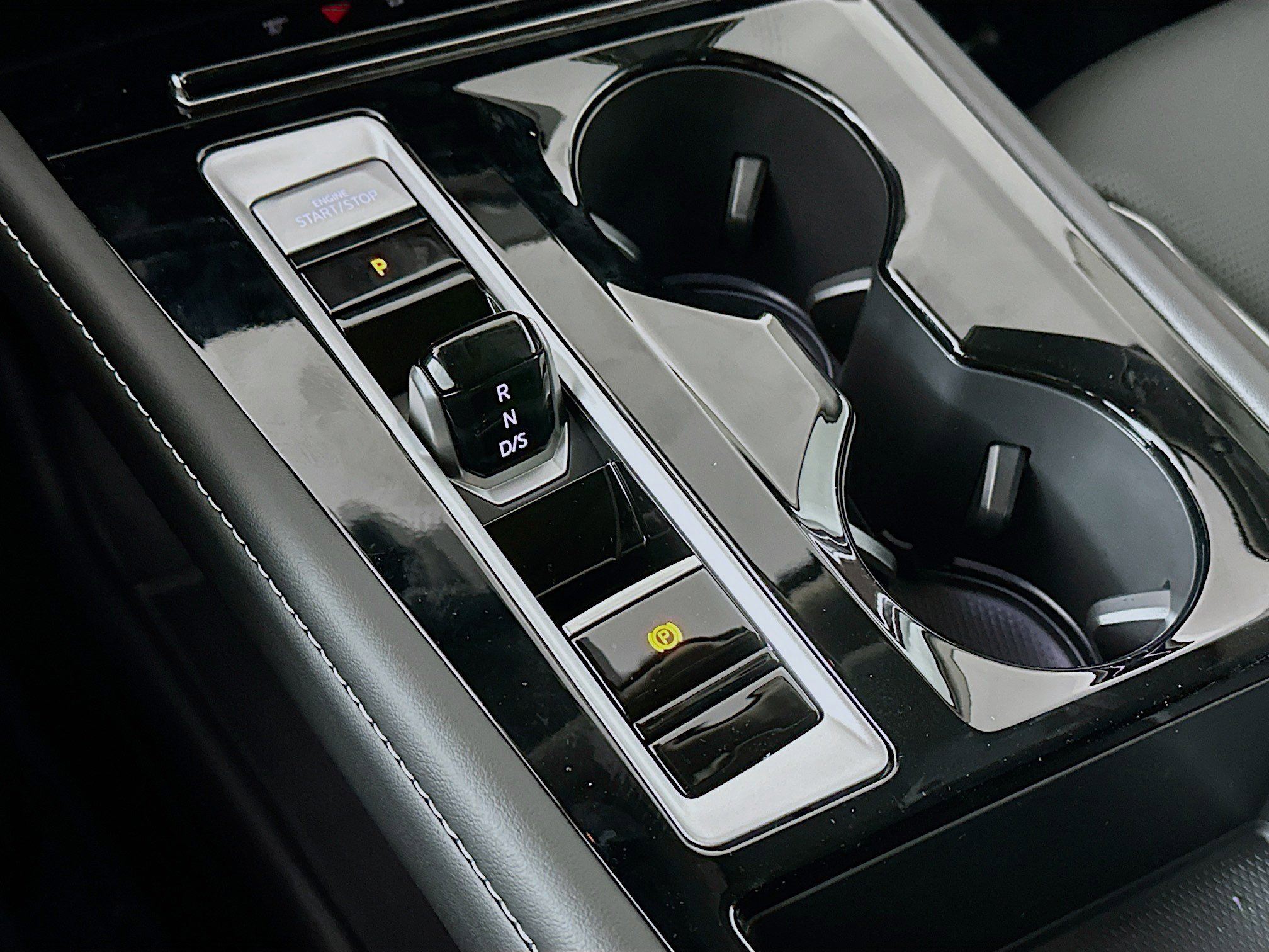 New 2026 Volkswagen Atlas SEL Premium R-Line image 17