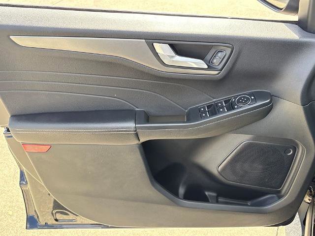 Certified 2025 Ford Escape SE image 13