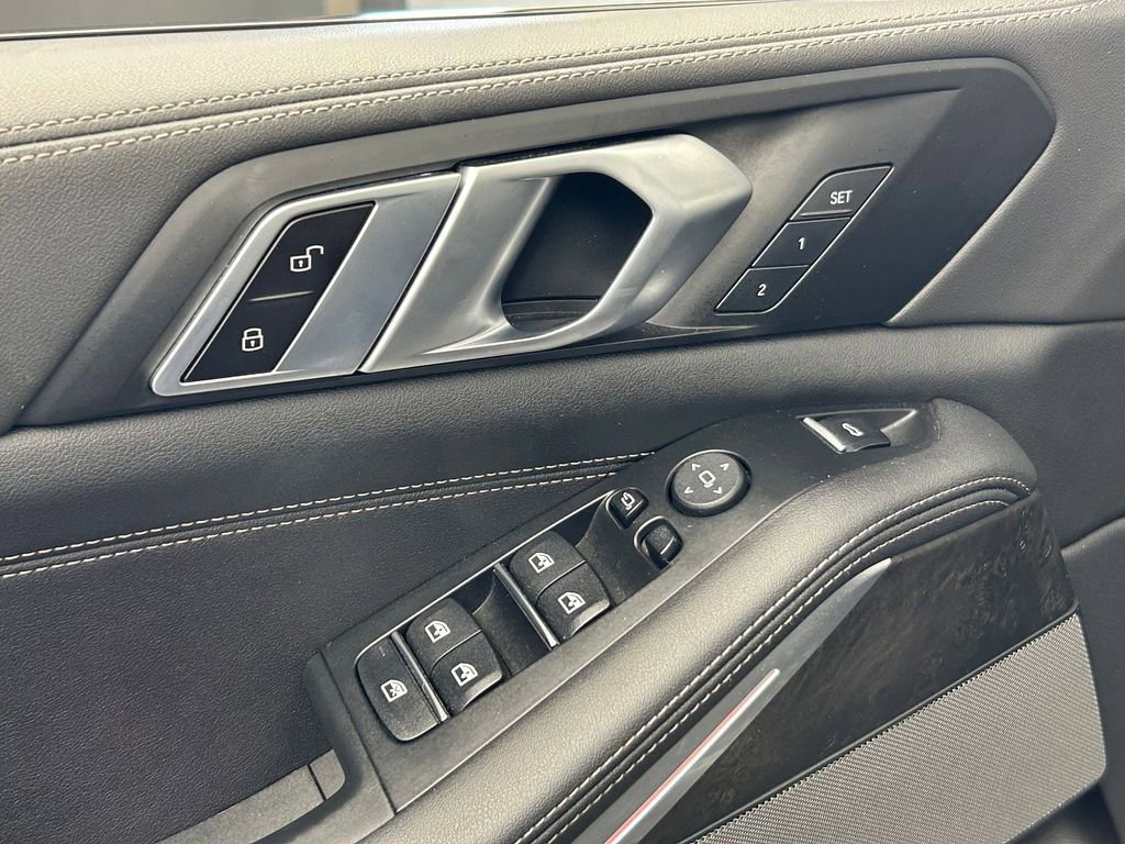 Used 2024 BMW X5 sDrive40i w/ M Sport Package image 24