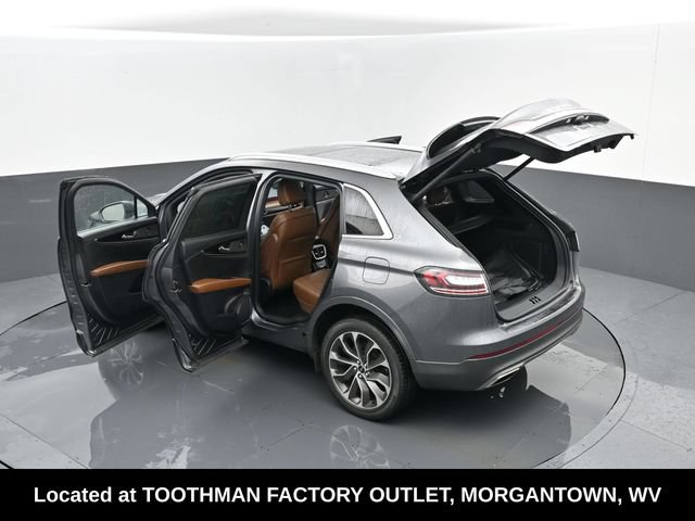 Used 2021 Lincoln Nautilus Reserve AWD/4WD image 30