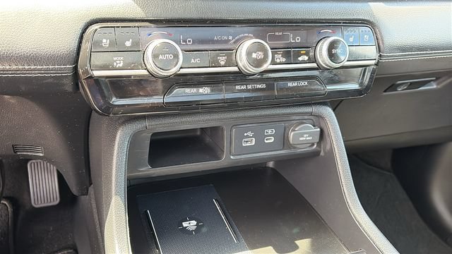 Used 2023 Honda Pilot Elite image 18
