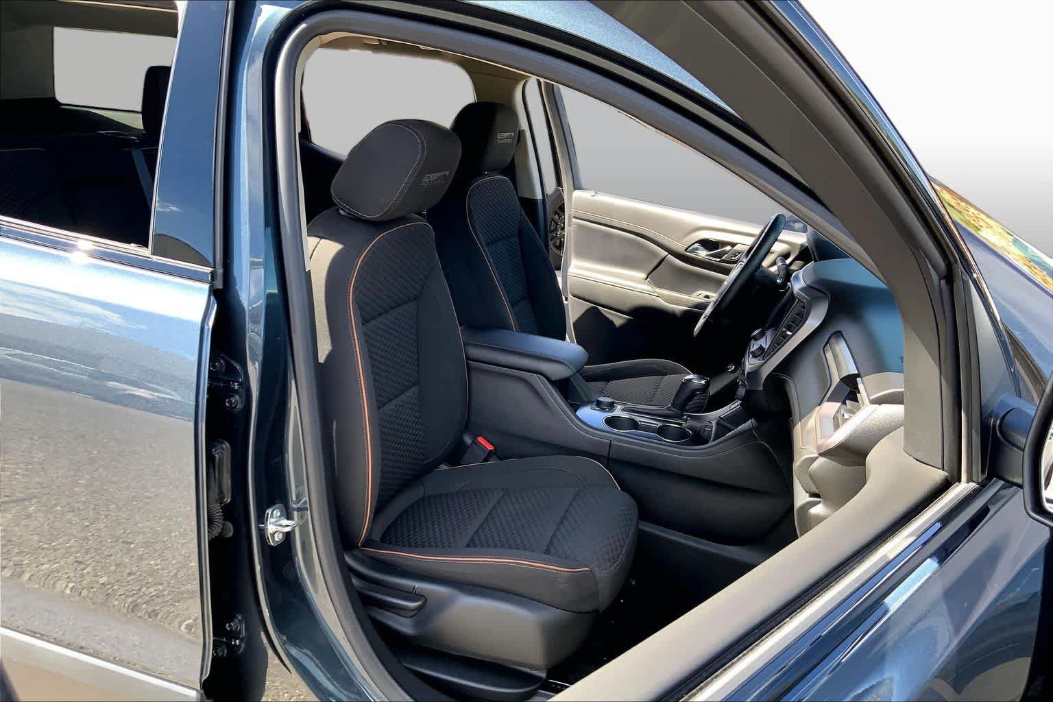 Used 2019 GMC Acadia SLE w/ Driver Alert Package I AWD/4WD image 8