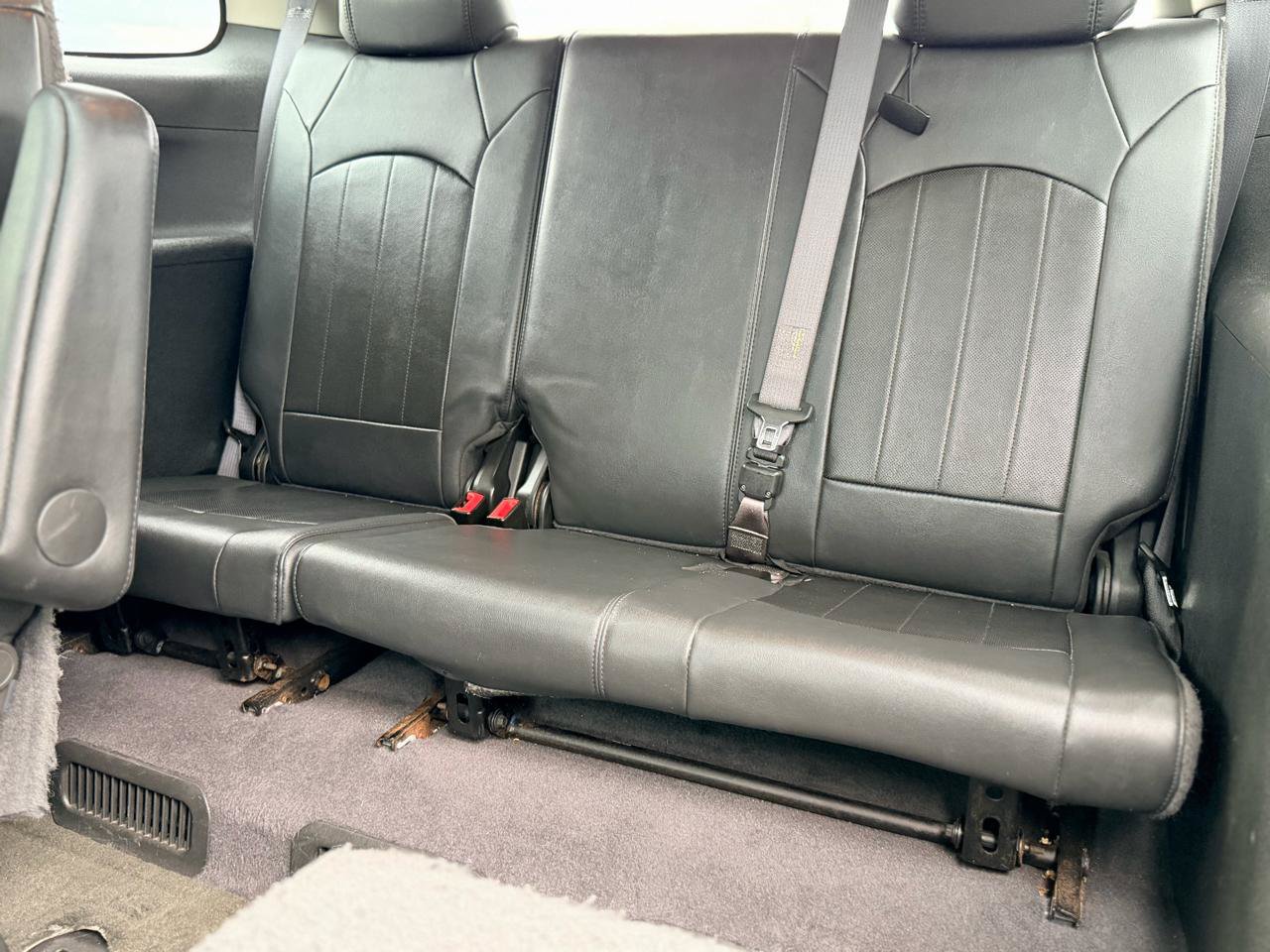 Used 2012 GMC Acadia Denali FWD image 17