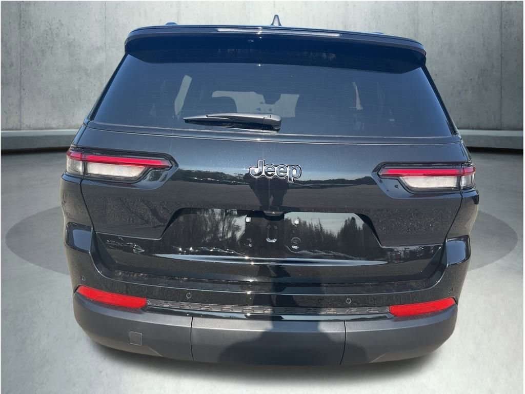 New 2025 Jeep Grand Cherokee L Altitude image 8