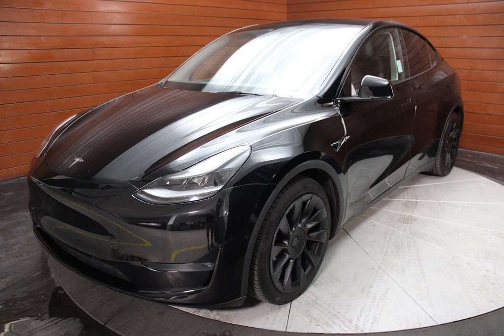 Used 2022 Tesla Model Y Performance AWD/4WD image 14