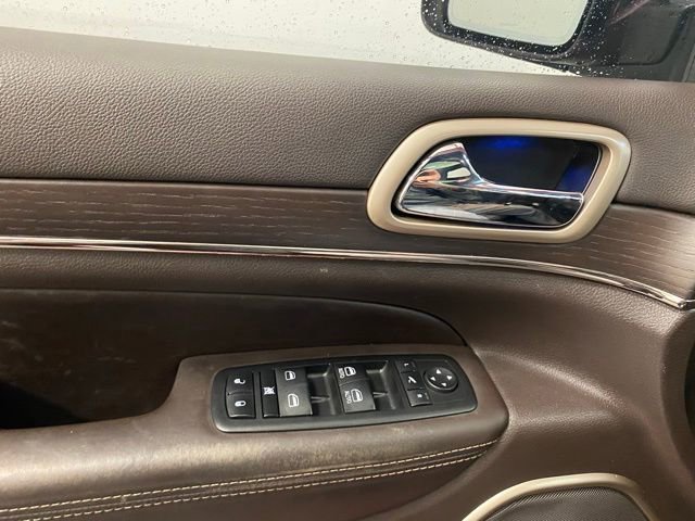 Used 2014 Jeep Grand Cherokee Summit image 19