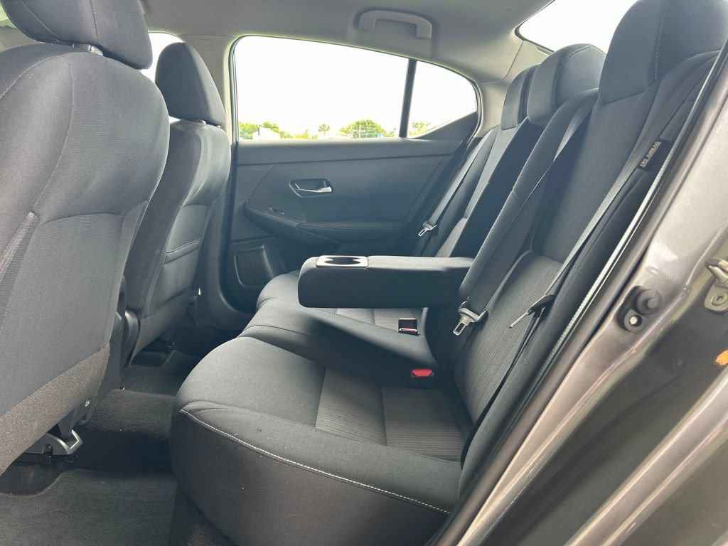 Used 2022 Nissan Sentra SV FWD image 9