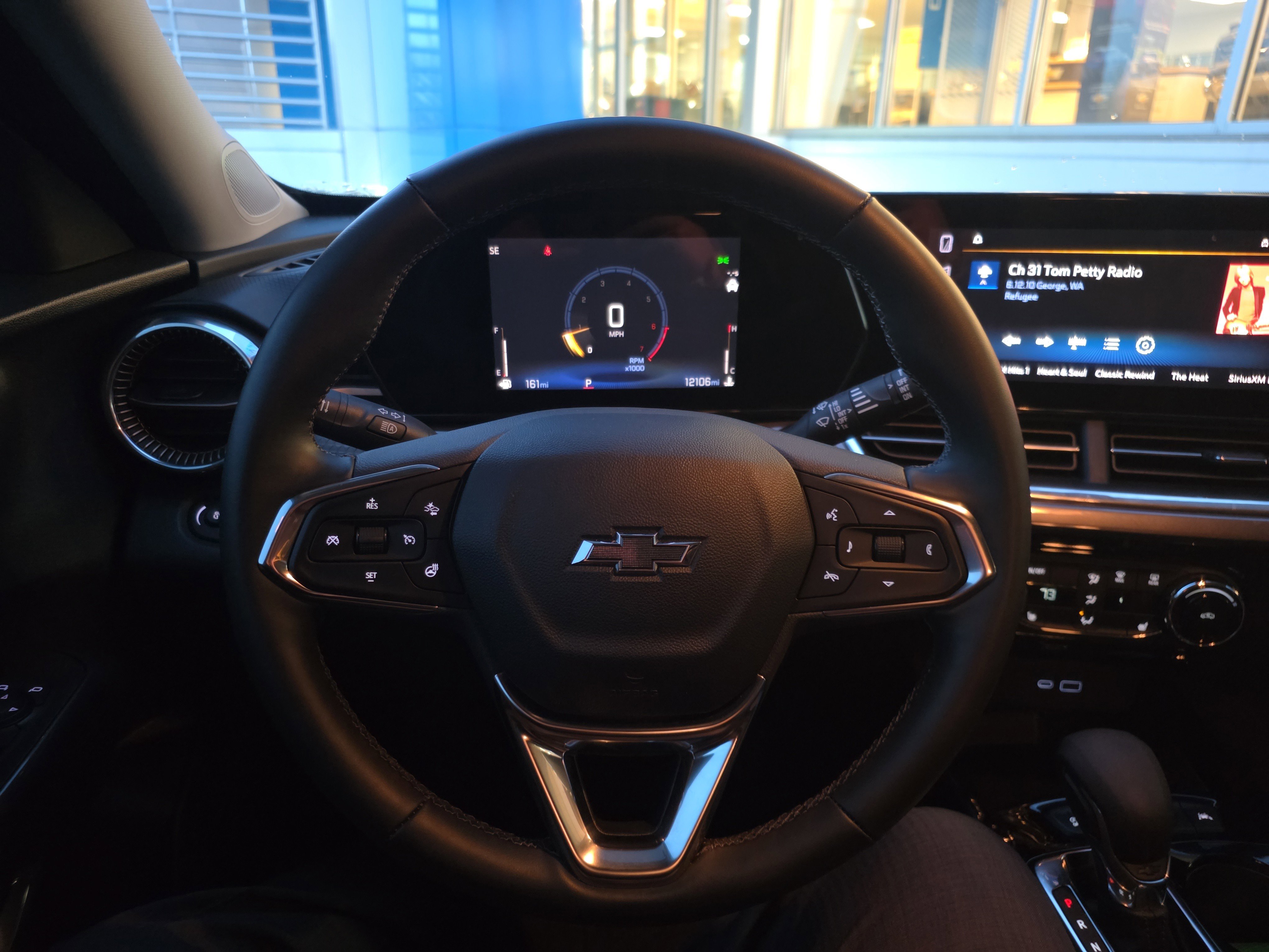 Used 2024 Chevrolet Trax ACTIV w/ Driver Confidence Package image 18