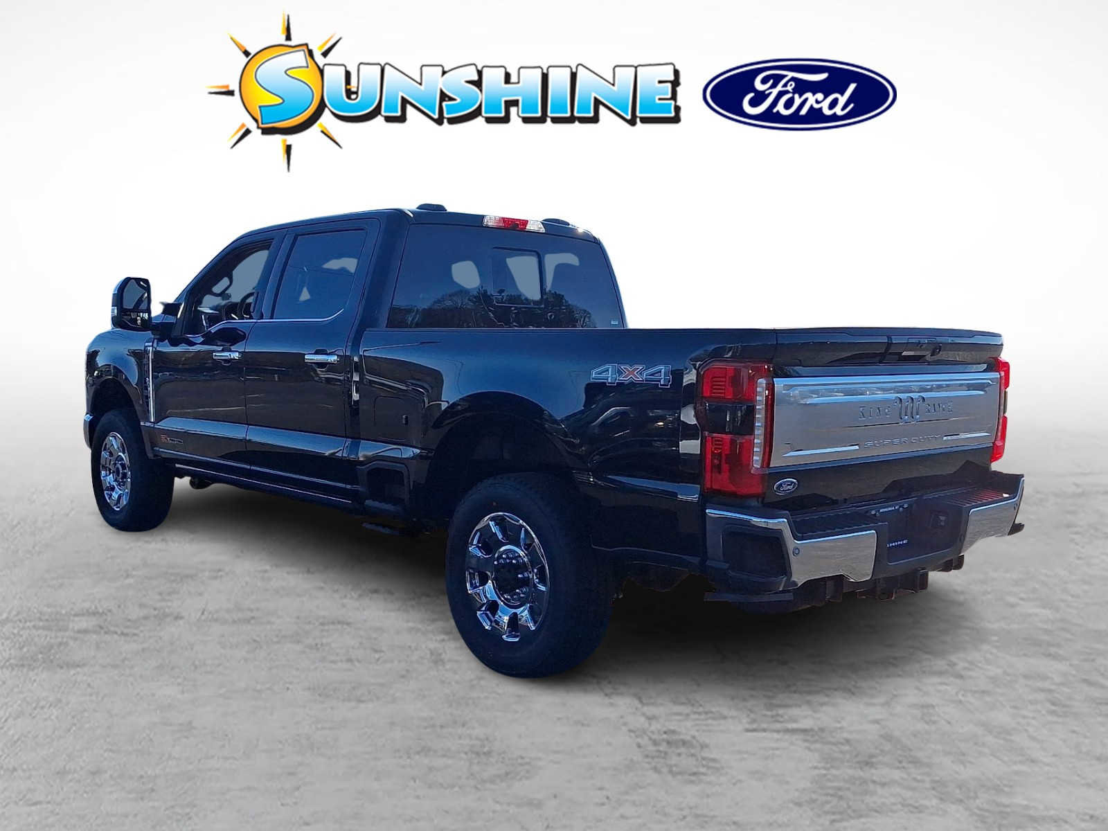 New 2026 Ford F350 4x4 Crew Cab Super Duty image 4