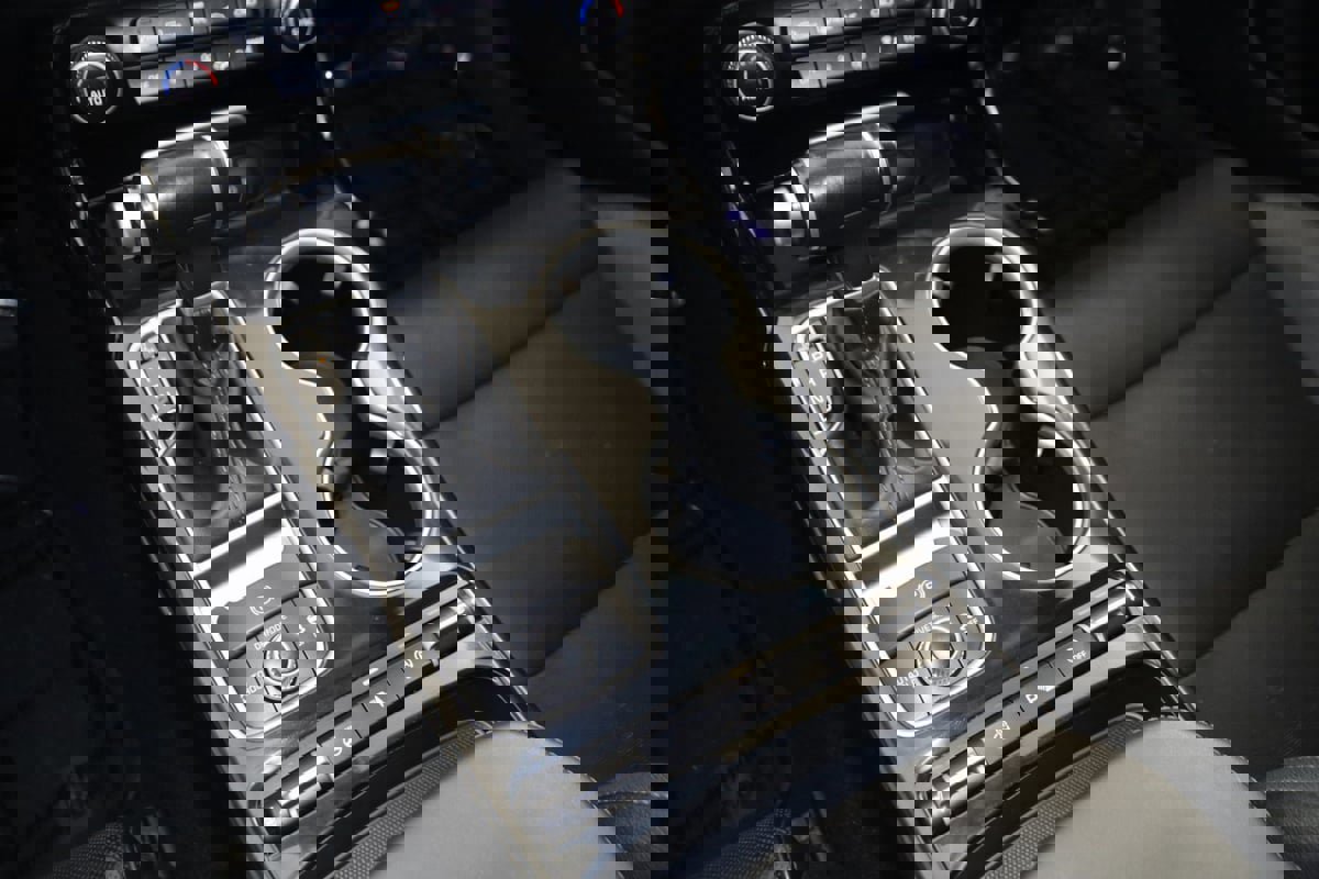 Used 2018 Kia Stinger Premium image 29