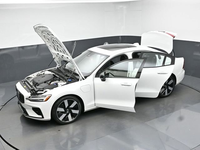 Used 2024 Volvo S60 T8 Ultimate w/ Climate Package image 51