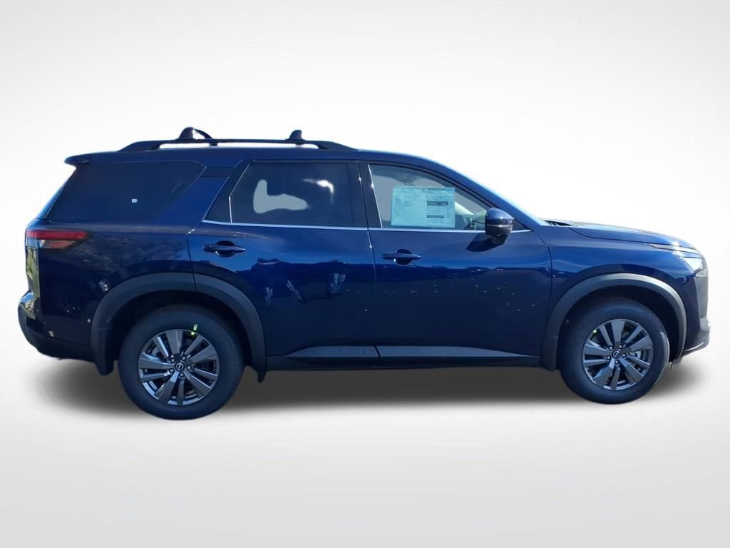 New 2025 Nissan Pathfinder SV image 8