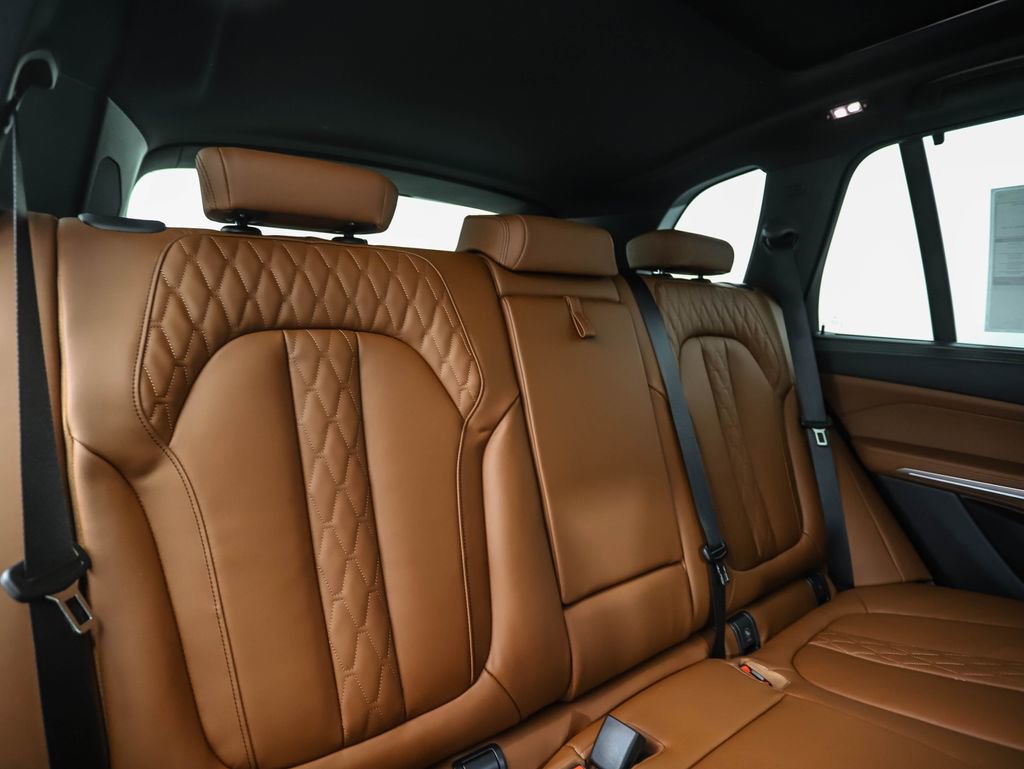 New 2026 BMW X5 xDrive50e AWD/4WD image 28