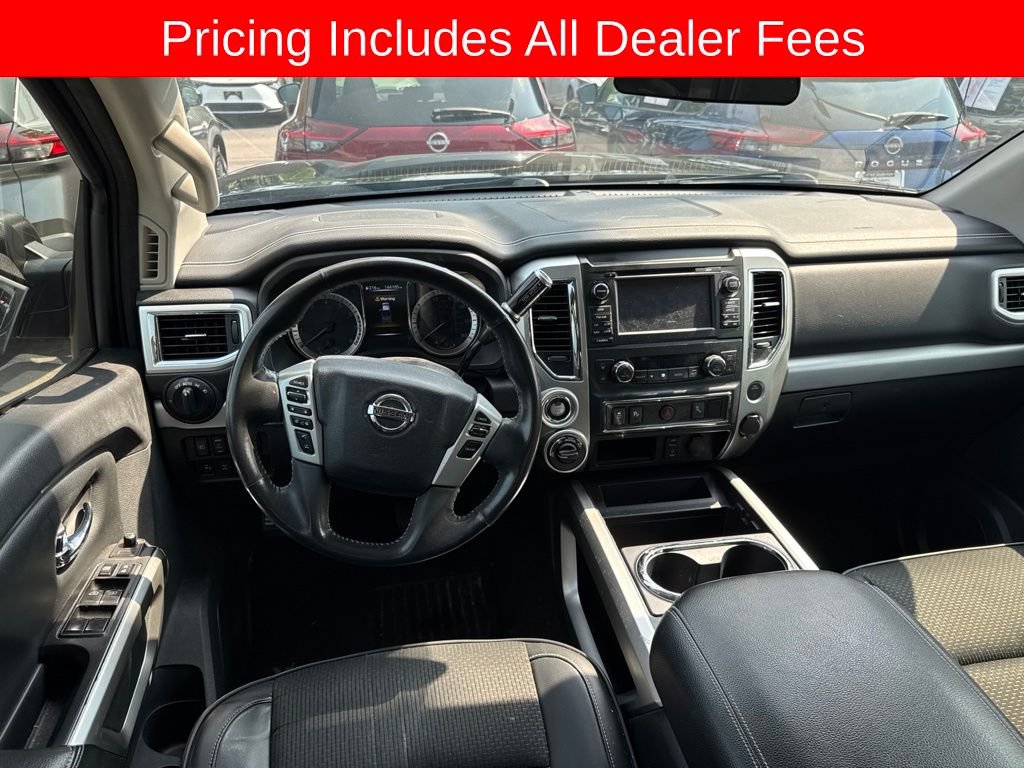Used 2017 Nissan Titan PRO-4X AWD/4WD image 10
