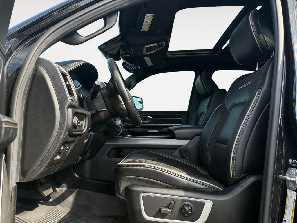Used 2021 RAM 1500 Laramie AWD/4WD image 9