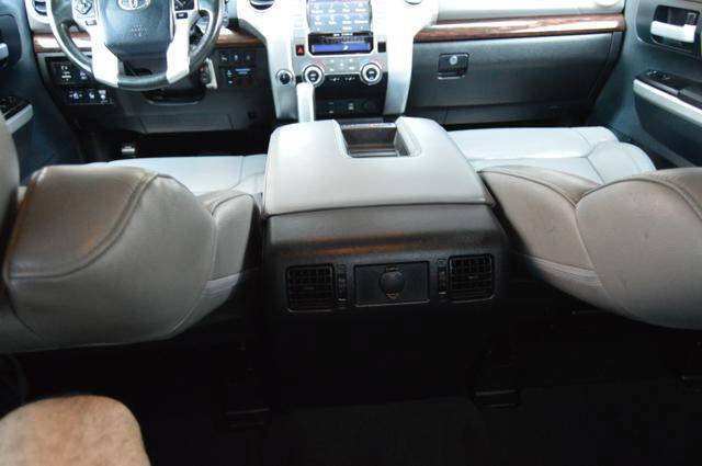 Used 2016 Toyota Tundra Limited w/ Limited Premium Package AWD/4WD image 28