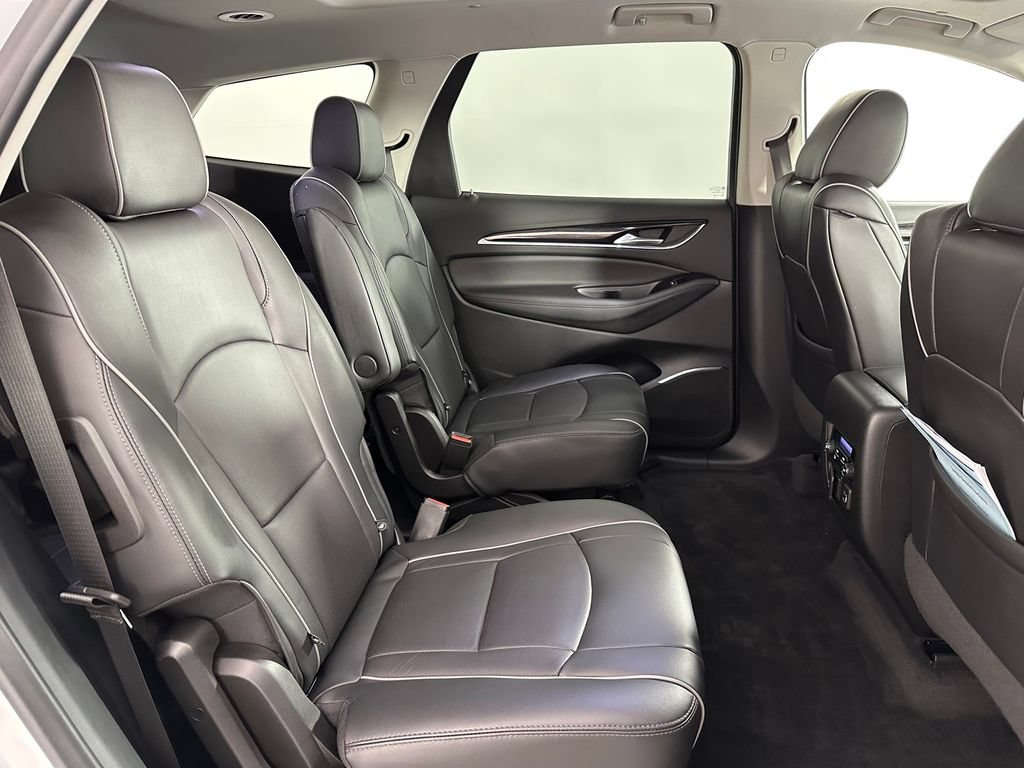 Used 2020 Buick Enclave Avenir w/ Avenir Technology Package FWD image 20