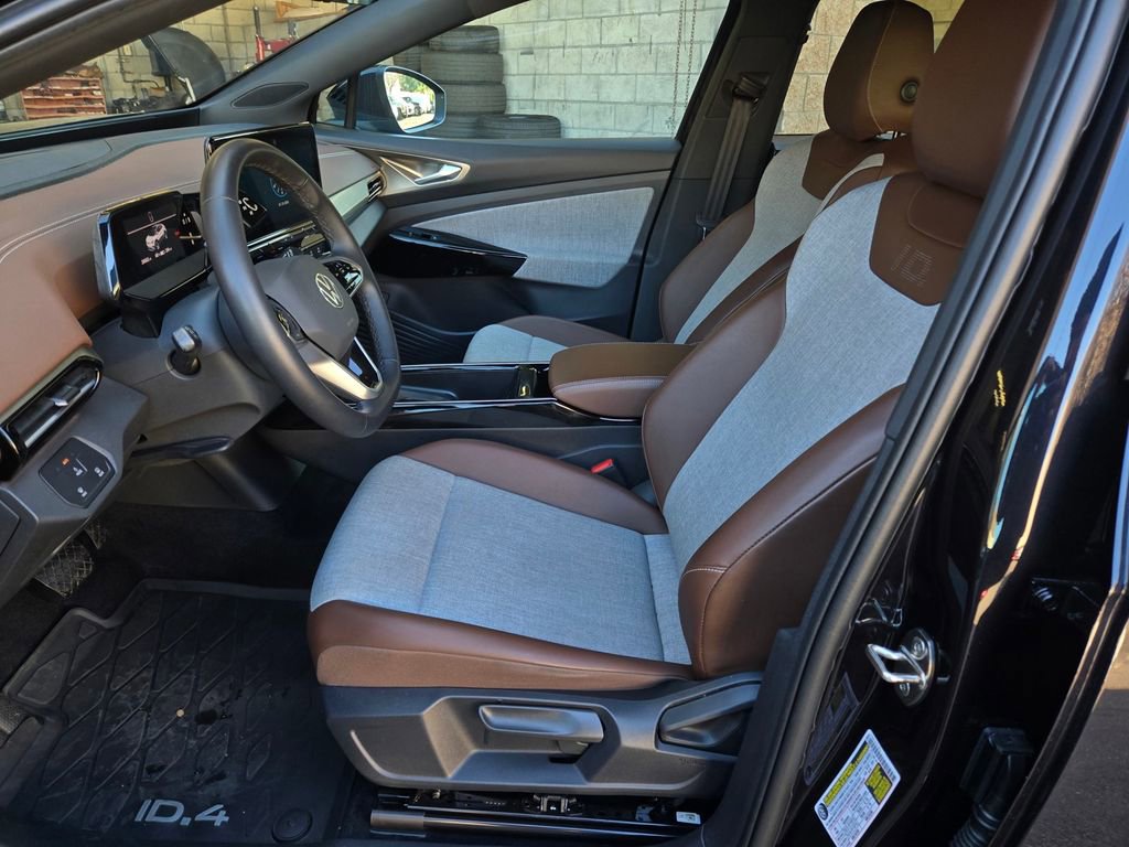 Certified 2023 Volkswagen ID.4 Pro image 16