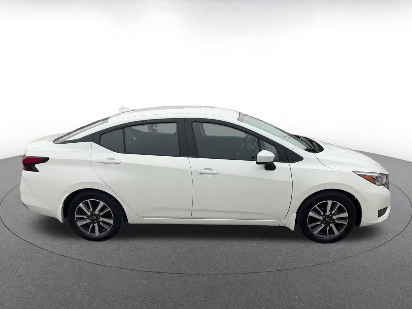 Used 2025 Nissan Versa SV w/ Trunk Package image 16