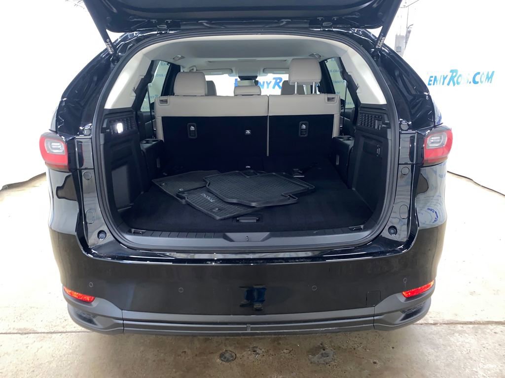 Used 2026 MAZDA CX-90 3.3 Turbo w/ Preferred Package AWD/4WD image 16