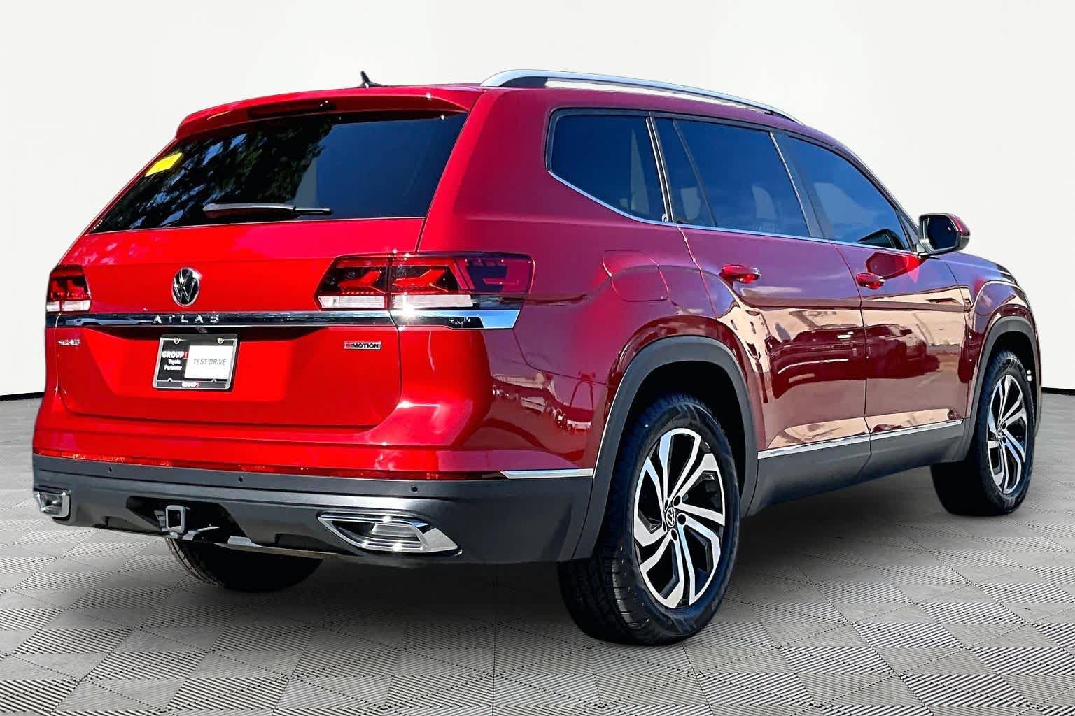 Used 2022 Volkswagen Atlas SEL AWD/4WD image 13
