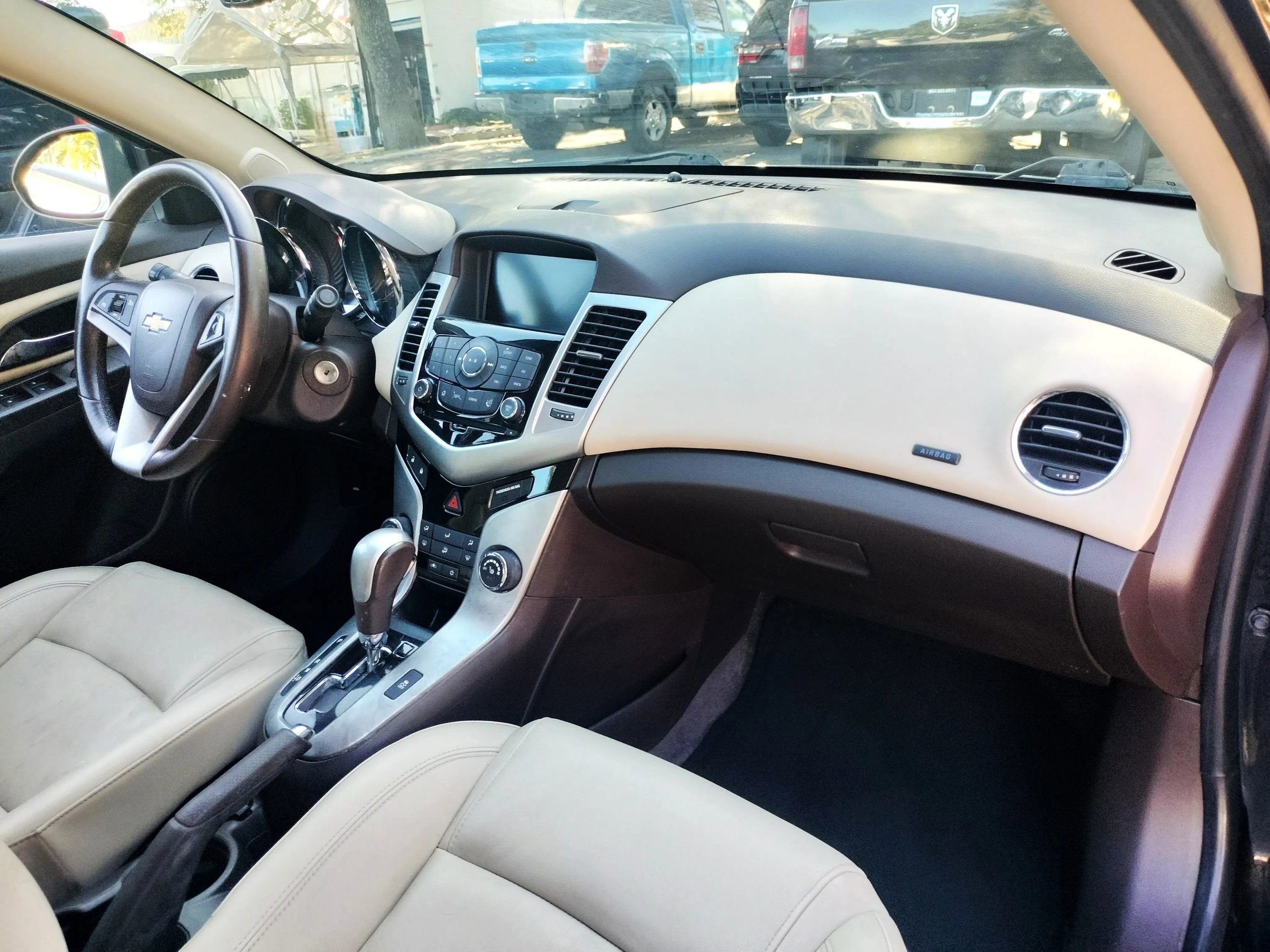 Used 2013 Chevrolet Cruze LT w/ RS Package image 21