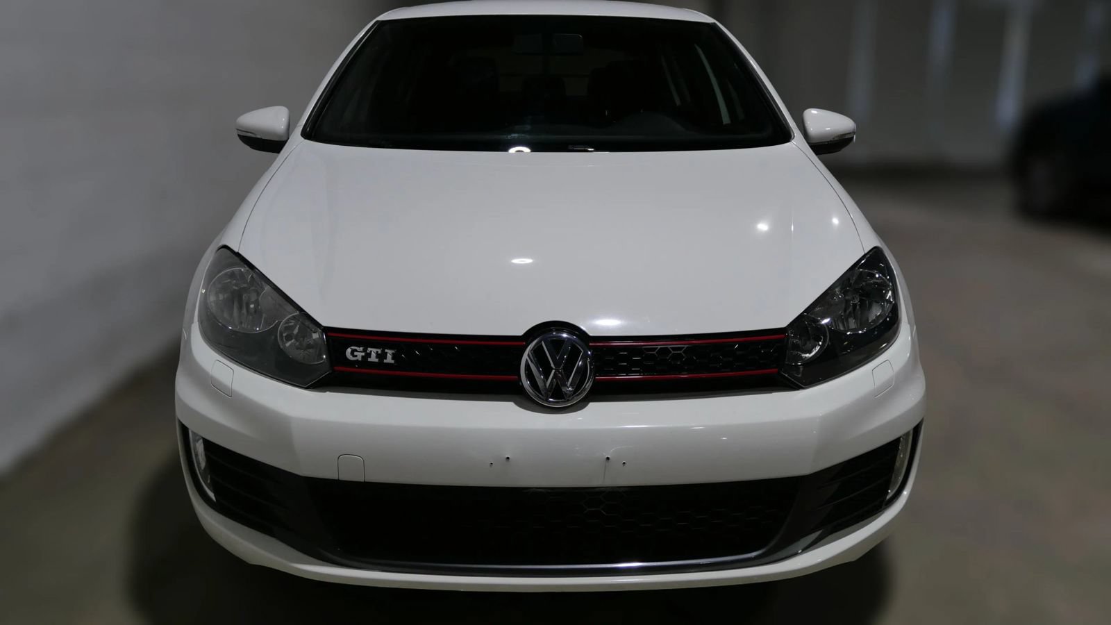 Used 2013 Volkswagen GTI 4-Door FWD image 2