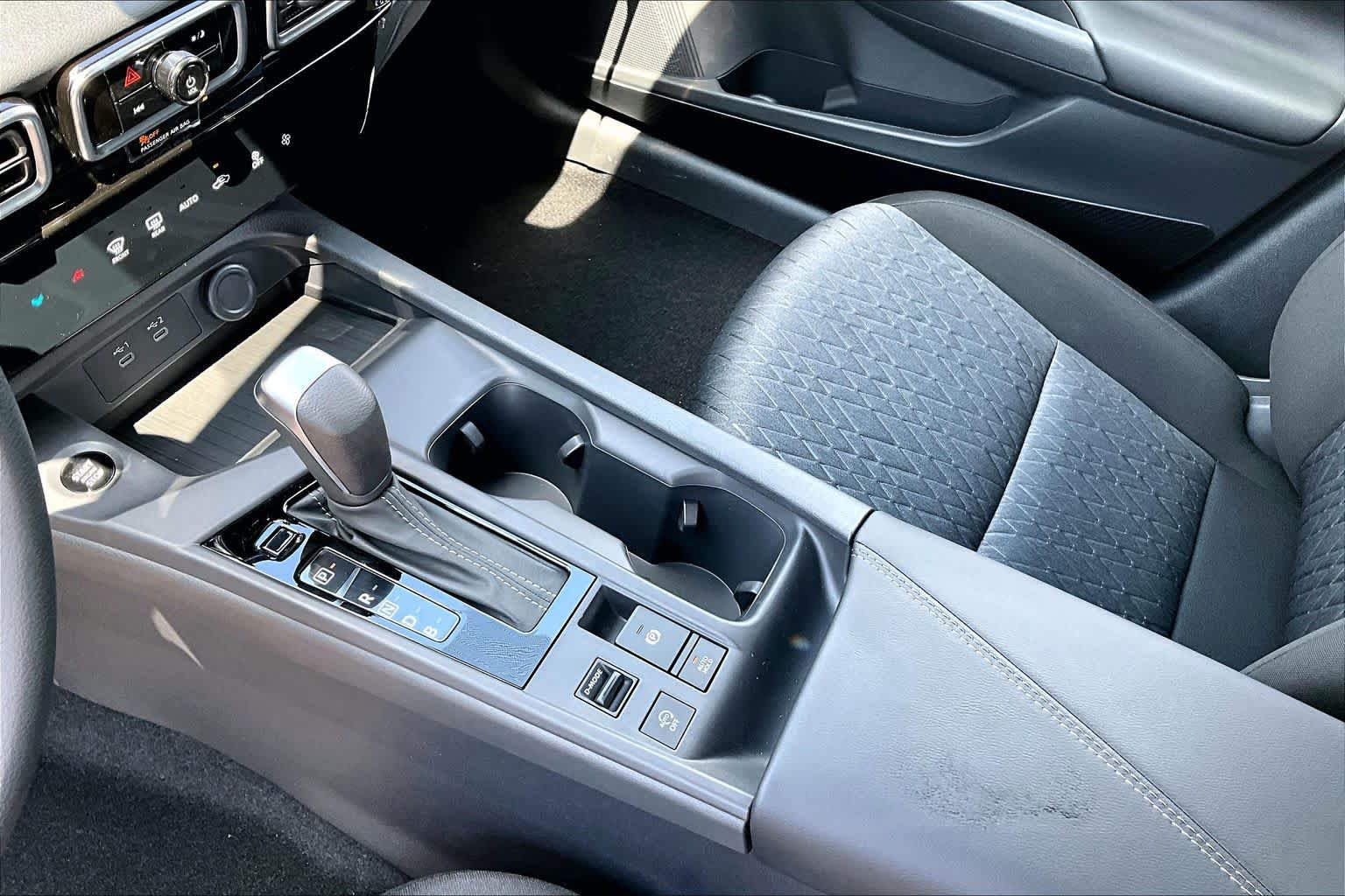 New 2027 Nissan Sentra SV FWD image 10