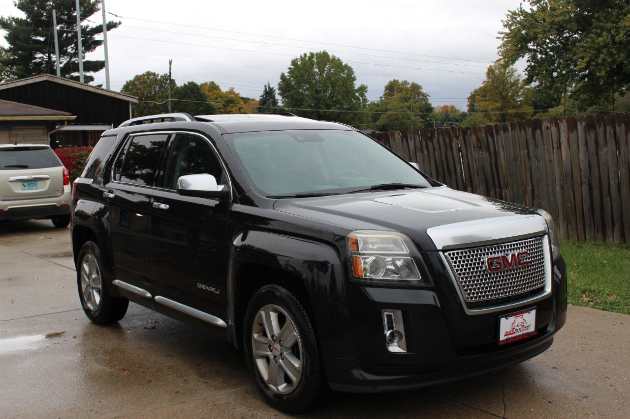 Used 2015 GMC Terrain Denali FWD image 2