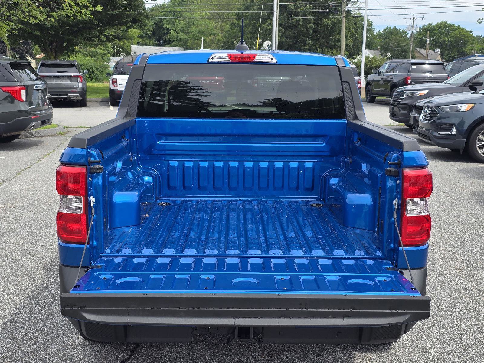 New 2025 Ford Maverick XLT w/ XLT Luxury Package image 5