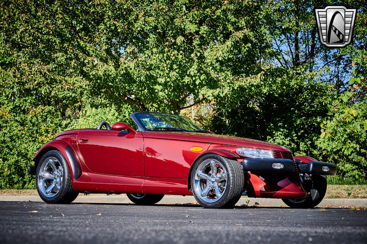 Used 2002 Chrysler Prowler image 8