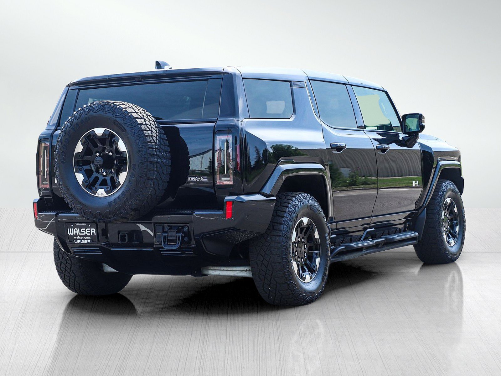 Used 2024 GMC Hummer EV 3X w/ Extreme Off-Road Package AWD/4WD image 4