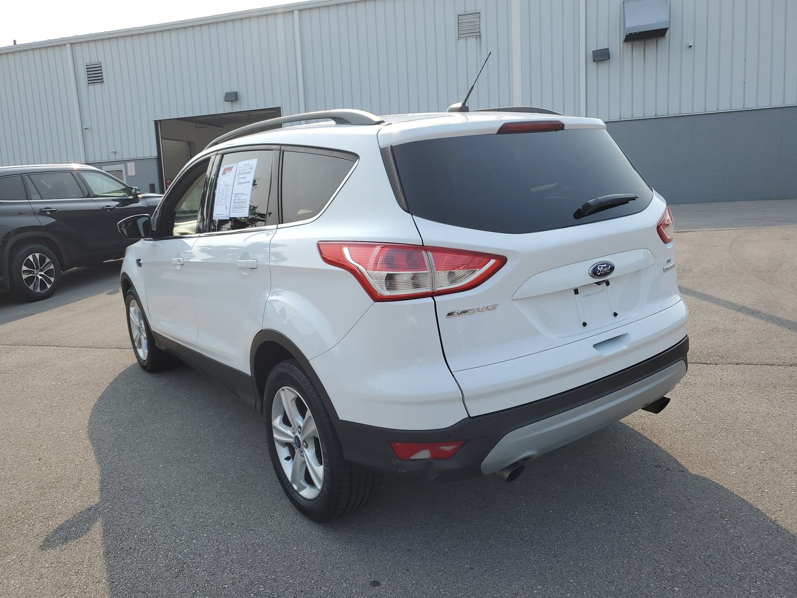 Used 2014 Ford Escape SE w/ Equipment Group 201A FWD image 3