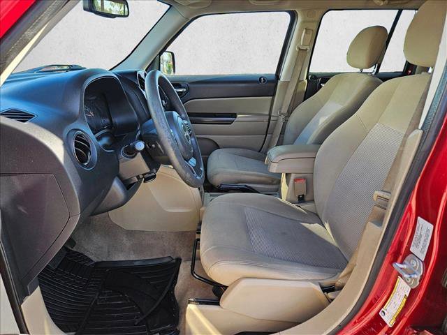 Used 2017 Jeep Patriot Sport w/ Power Value Group image 19