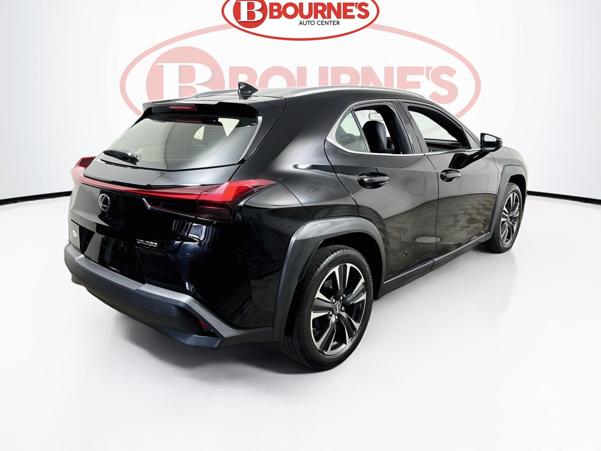 Used 2021 Lexus UX 200 w/ Accessory Package (Z2) FWD image 8