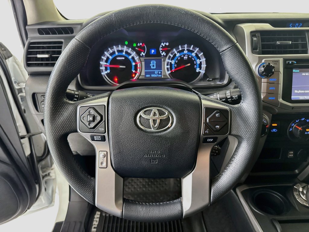 Used 2017 Toyota 4Runner SR5 AWD/4WD image 13
