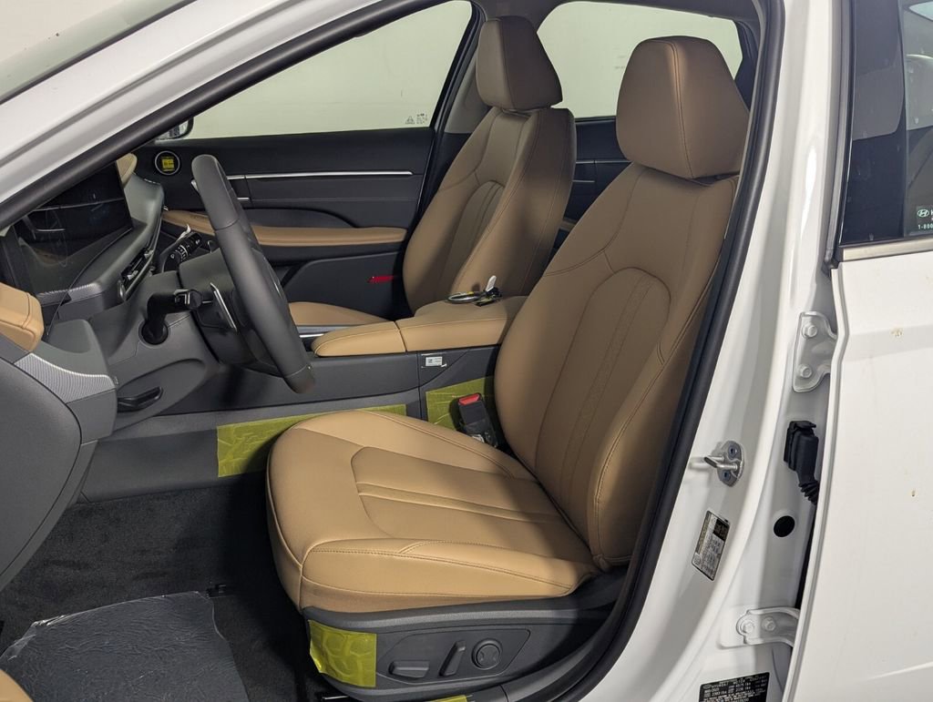 Certified 2025 Hyundai Sonata Limited image 14