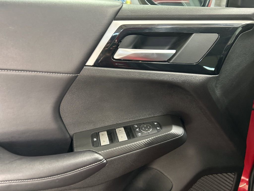 Used 2024 Mitsubishi Outlander SE image 12