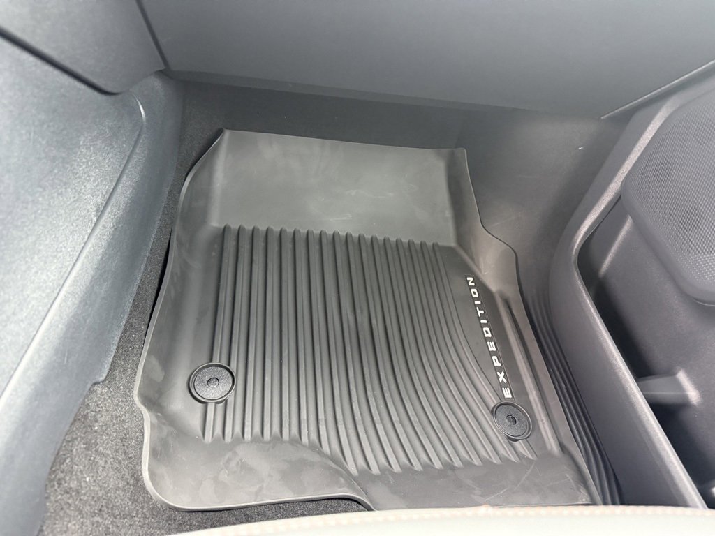 New 2025 Ford Expedition Max Active image 25