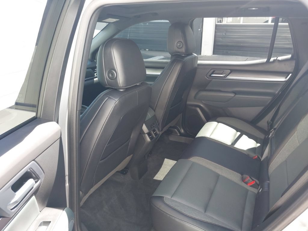 Used 2026 GMC Terrain AT4 w/ Convenience Package III AWD/4WD image 6