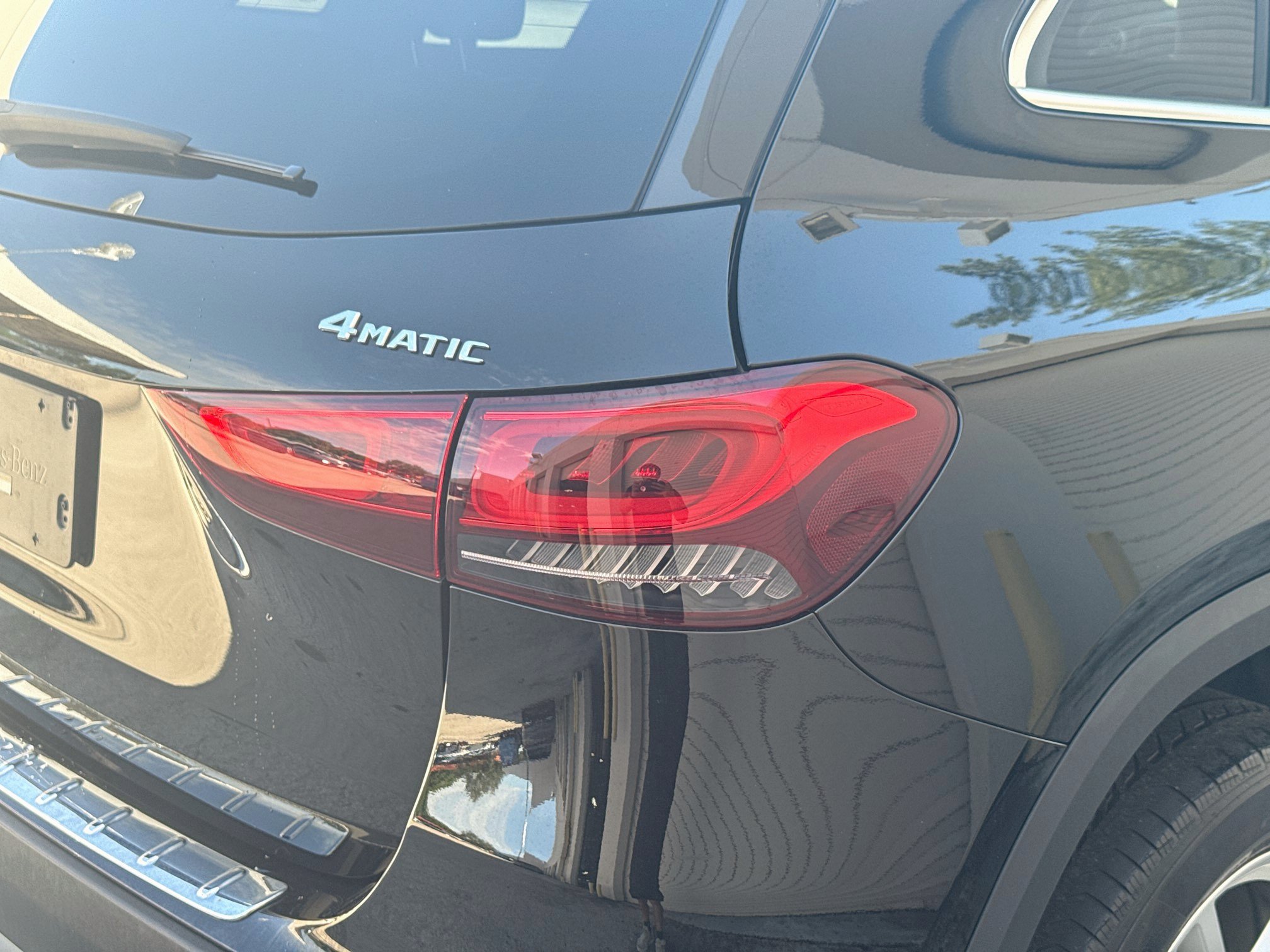 Used 2021 Mercedes-Benz GLA 250 4MATIC w/ Premium Package image 27