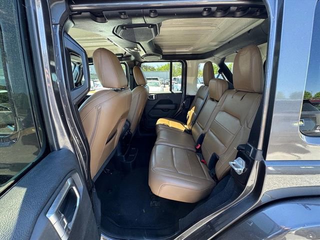 Used 2020 Jeep Wrangler Unlimited Sahara image 12