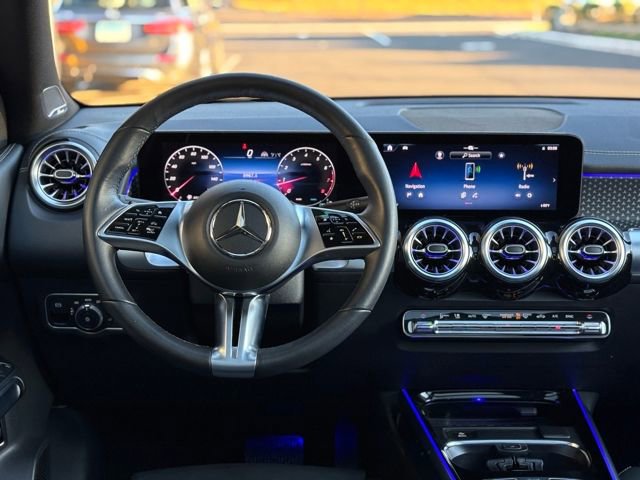 Used 2024 Mercedes-Benz GLB 250 4MATIC image 13