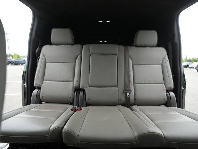 Used 2022 GMC Yukon XL SLT w/ SLT Premium Package AWD/4WD image 39
