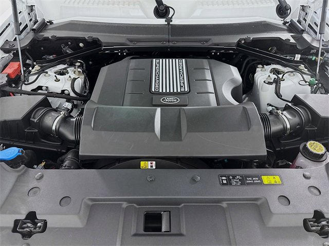 Certified 2025 Land Rover Defender 110 V8 image 32