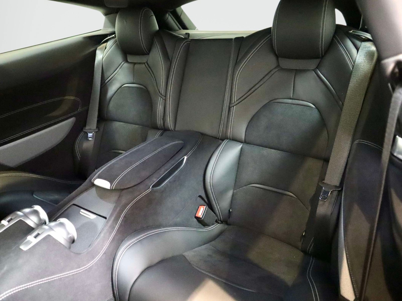 Certified 2019 Ferrari GTC4Lusso AWD/4WD image 22