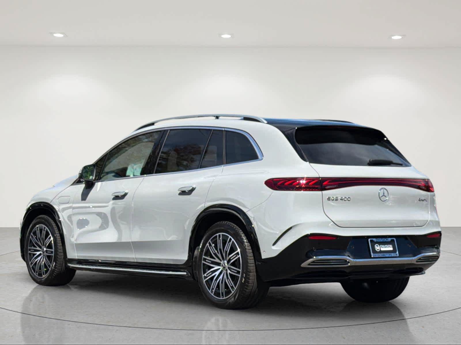 New 2027 Mercedes-Benz EQS 400 4MATIC SUV image 3