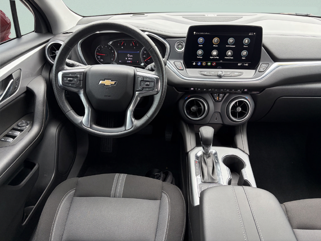 Used 2023 Chevrolet Blazer LT FWD image 18