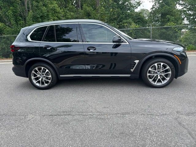 Used 2026 BMW X5 xDrive40i AWD/4WD image 12